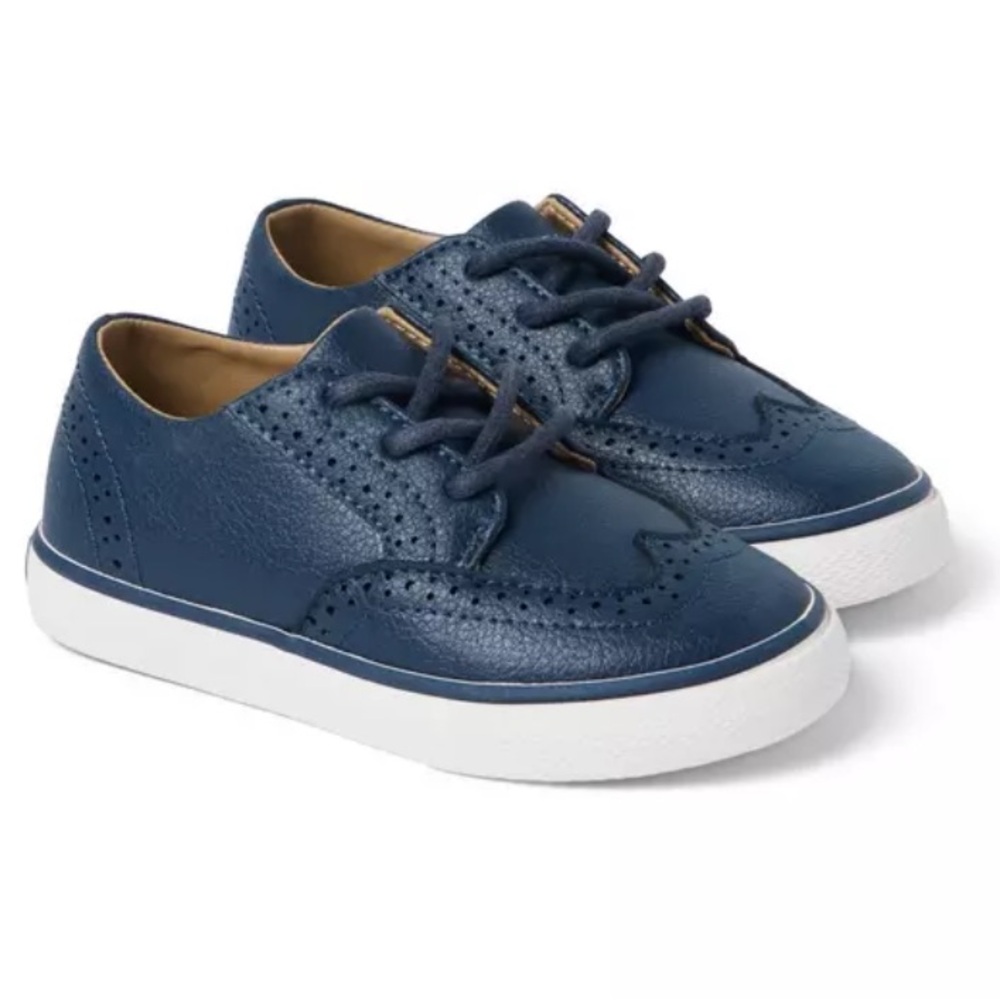 Gently used Janie and Jack boys wingtip sneaker in merchant marine